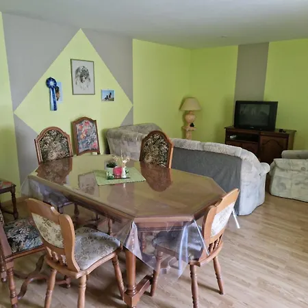 Apartment A L Etage D Maison En Pleine Campagne