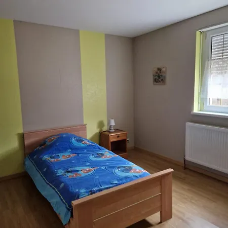 Apartment A L Etage D Maison En Pleine Campagne Metairies-Saint-Quirin